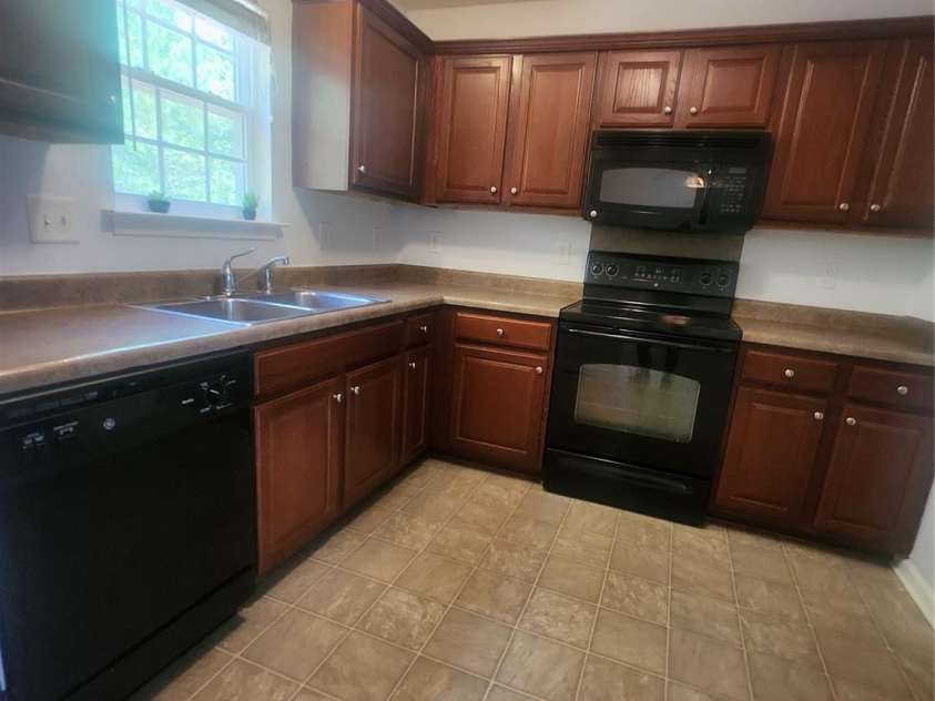 121 Marcella Drive, Kings Mountain, NC 28086.  MLS# CAR4251918, YatesRealty ID 9831. 