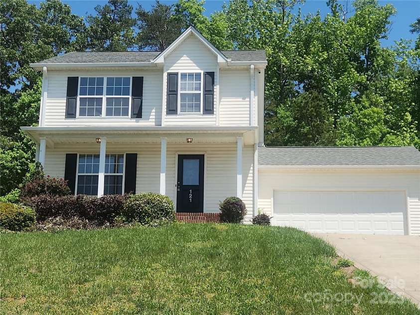 121 Marcella Drive, Kings Mountain, NC 28086.  MLS# CAR4251918, YatesRealty ID 9831. 