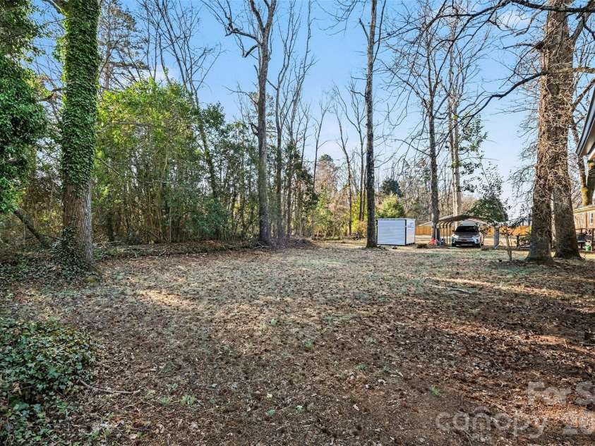 1407 Sherwood Drive, Kannapolis, NC 28081.  MLS# CAR4345181, YatesRealty ID 9832. Backyard