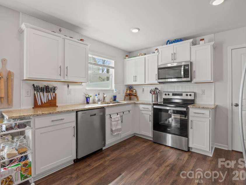 83 Malcolm Court, Candler, NC 28715.  MLS# CAR4362955, YatesRealty ID 9833. 