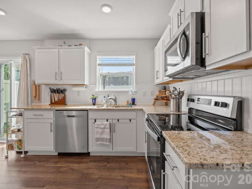 83 Malcolm Court, Candler, NC 28715.  MLS# CAR4362955, YatesRealty ID 9833. 