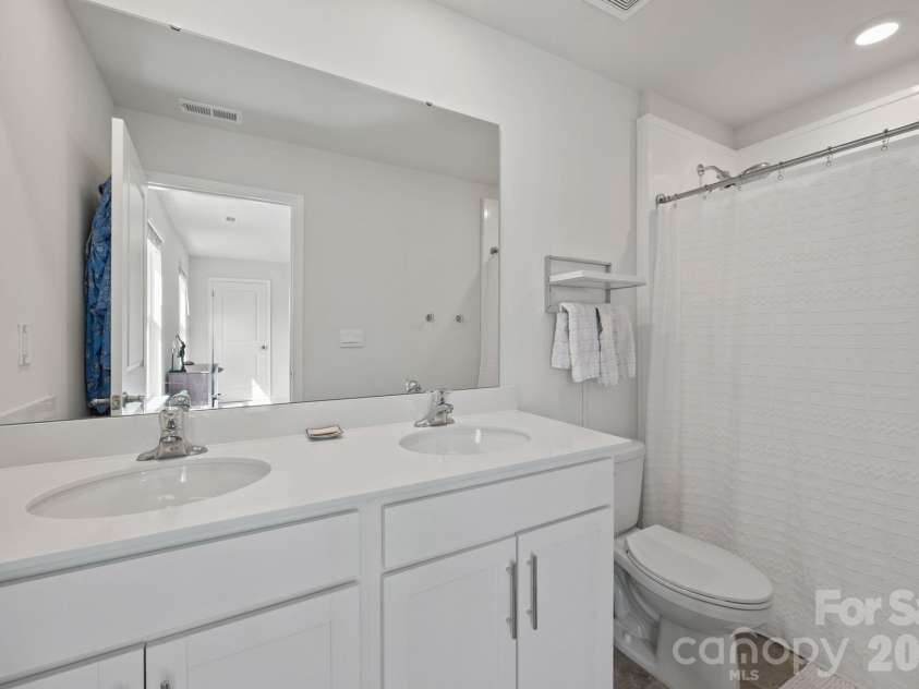 83 Malcolm Court, Candler, NC 28715.  MLS# CAR4362955, YatesRealty ID 9833. 