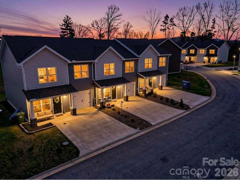 83 Malcolm Court, Candler, NC 28715.  MLS# CAR4362955, YatesRealty ID 9833. 
