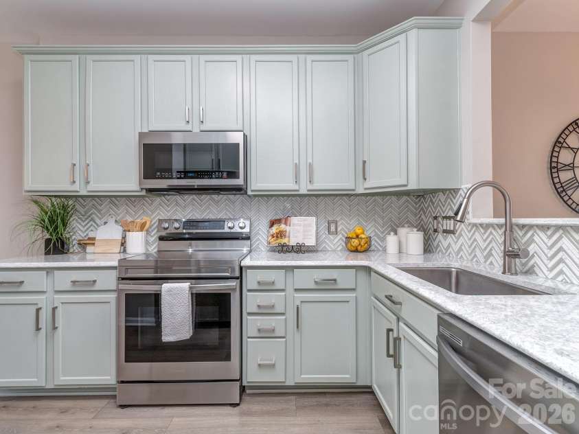 139 Snead Road, Fort Mill, SC 29715.  MLS# CAR4362207, YatesRealty ID 9835. 