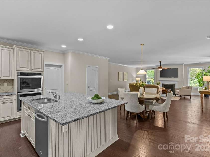 907 Lingfield Lane, Waxhaw, NC 28173.  MLS# CAR4253267, YatesRealty ID 9837. 