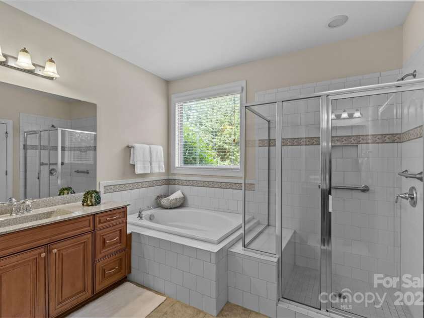 907 Lingfield Lane, Waxhaw, NC 28173.  MLS# CAR4253267, YatesRealty ID 9837. 