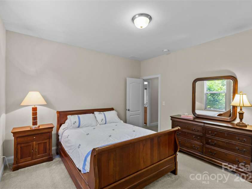 907 Lingfield Lane, Waxhaw, NC 28173.  MLS# CAR4253267, YatesRealty ID 9837. 