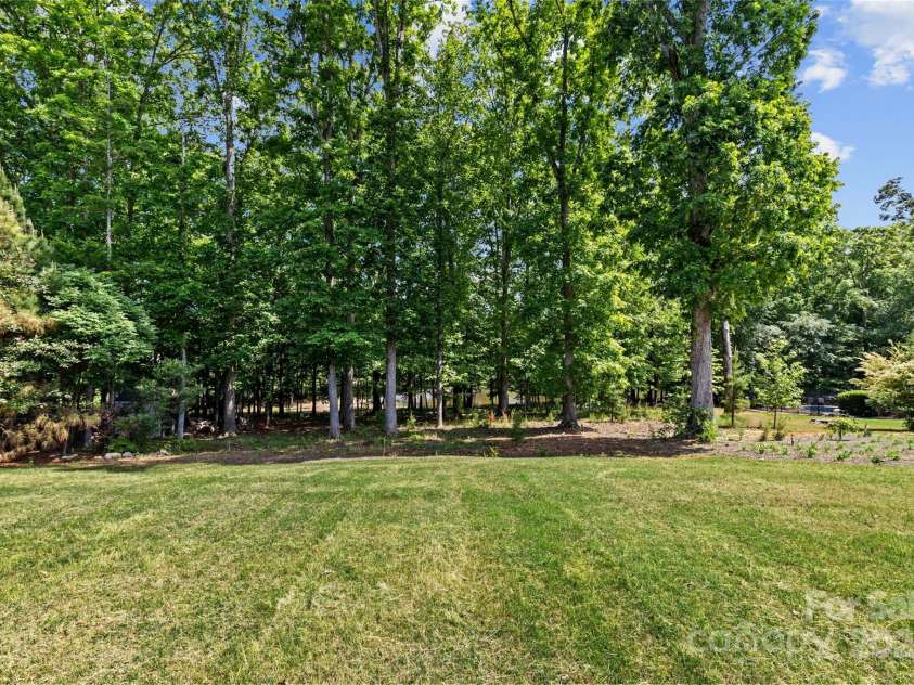 907 Lingfield Lane, Waxhaw, NC 28173.  MLS# CAR4253267, YatesRealty ID 9837. 