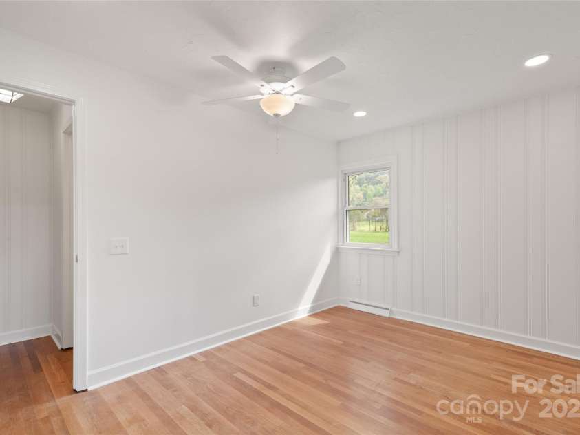 1294 Beaverdam Road, Canton, NC 28716.  MLS# CAR4250551, YatesRealty ID 9838. 