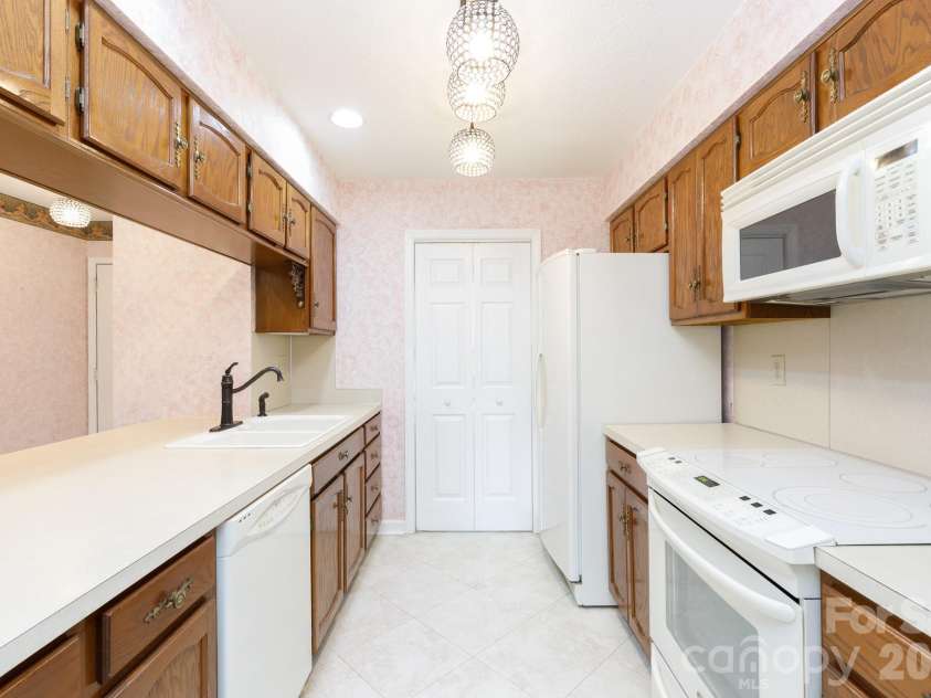 968 Cranberry Circle, Fort Mill, SC 29715.  MLS# CAR4354680, YatesRealty ID 9838. 