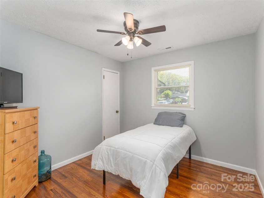 65 Lakeview Street, Clyde, NC 28721.  MLS# CAR4253163, YatesRealty ID 9839. 