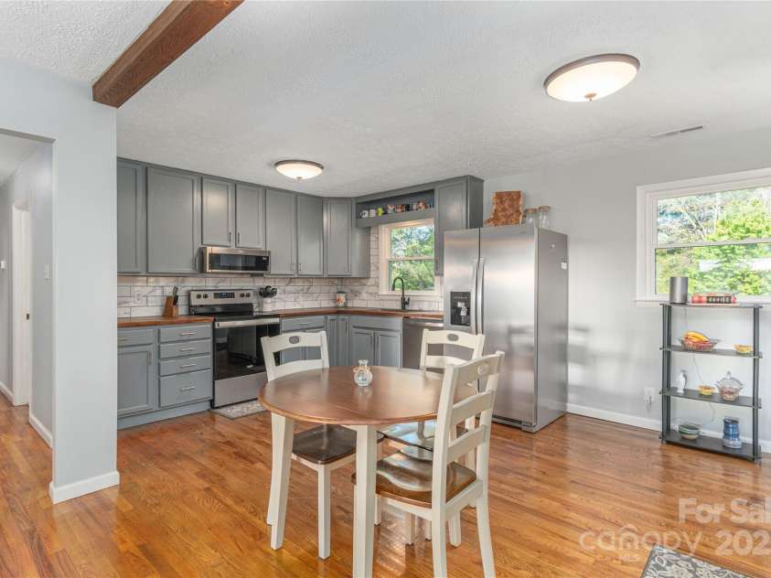 65 Lakeview Street, Clyde, NC 28721.  MLS# CAR4326737, YatesRealty ID 9839. 