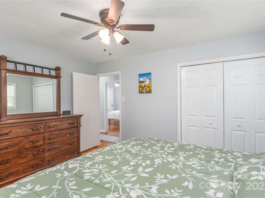 65 Lakeview Street, Clyde, NC 28721.  MLS# CAR4326737, YatesRealty ID 9839. 