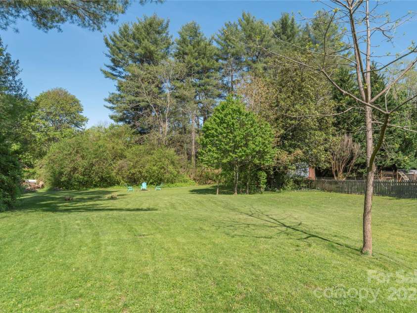 65 Lakeview Street, Clyde, NC 28721.  MLS# CAR4326737, YatesRealty ID 9839. 