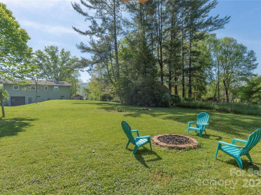 65 Lakeview Street, Clyde, NC 28721.  MLS# CAR4326737, YatesRealty ID 9839. 