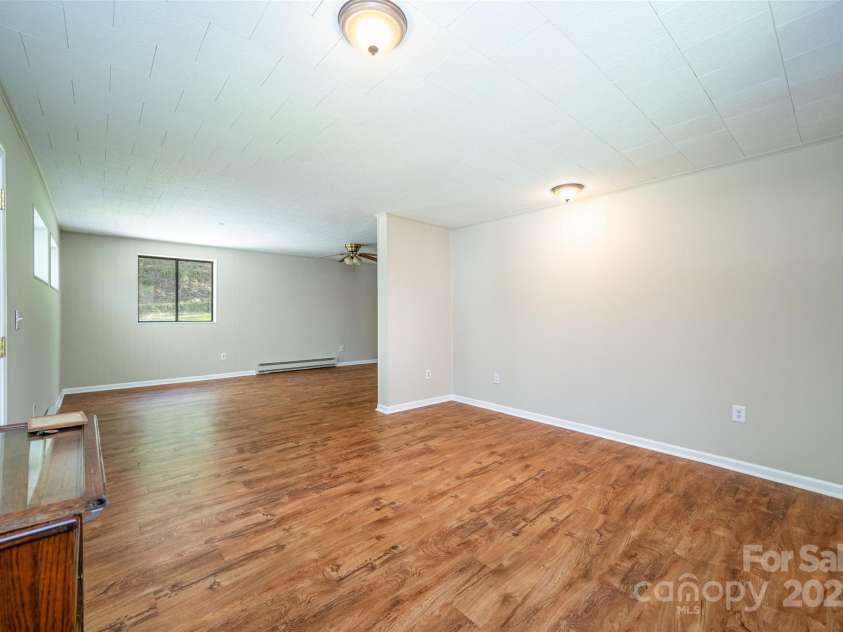 145 Jeter Mountain Road, Hendersonville, NC 28739.  MLS# CAR4281389, YatesRealty ID 984. 