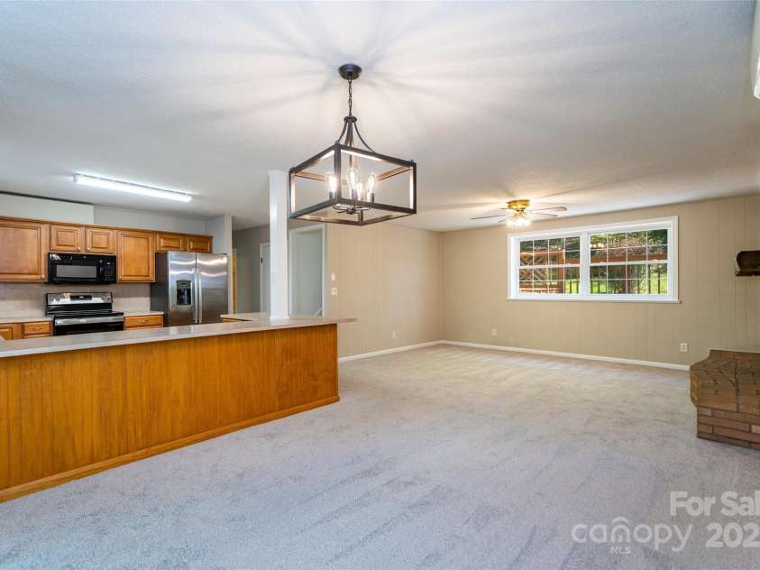 145 Jeter Mountain Road, Hendersonville, NC 28739.  MLS# CAR4281389, YatesRealty ID 984. 