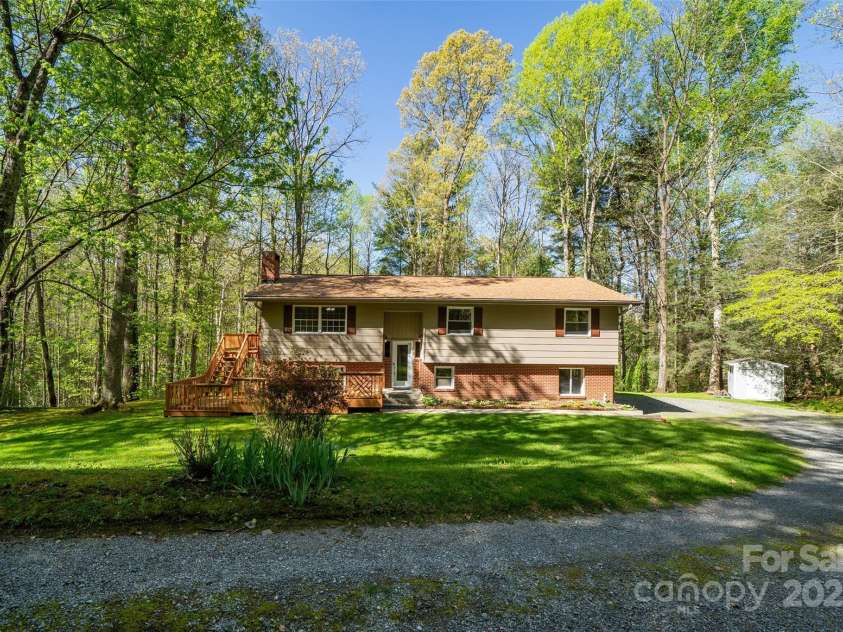 145 Jeter Mountain Road, Hendersonville, NC 28739.  MLS# CAR4281389, YatesRealty ID 984. Large well maintained home