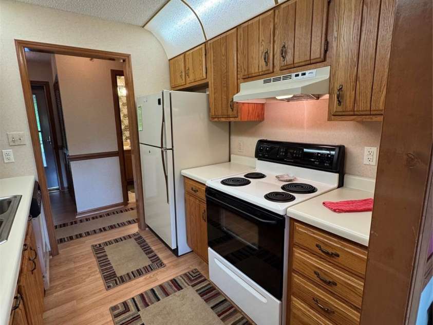 175 Ridgeview Road, Sugar Mountain, NC 28604.  MLS# CAR4300479, YatesRealty ID 984. 