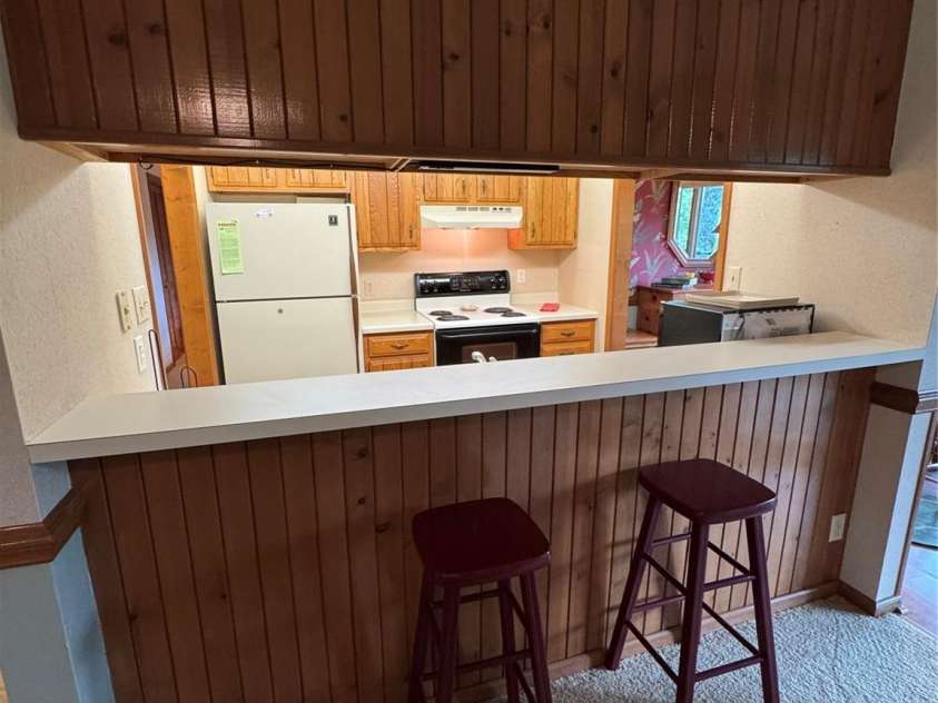 175 Ridgeview Road, Sugar Mountain, NC 28604.  MLS# CAR4300479, YatesRealty ID 984. 
