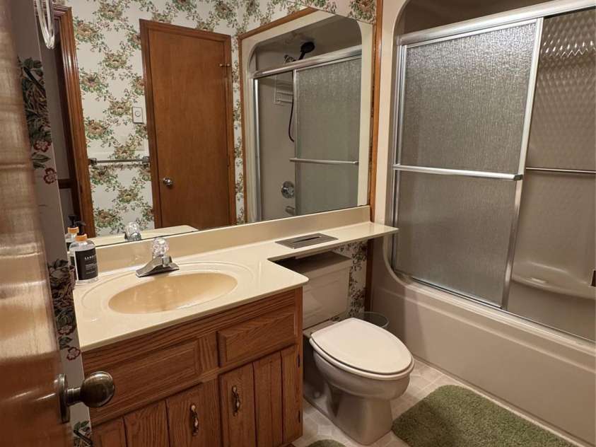 175 Ridgeview Road, Sugar Mountain, NC 28604.  MLS# CAR4300479, YatesRealty ID 984. 