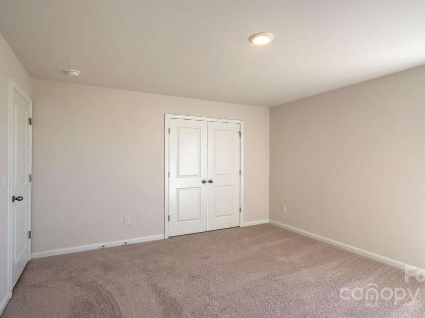 61 Silverthorne Court, Hendersonville, NC 28792.  MLS# CAR4214273, YatesRealty ID 984. 