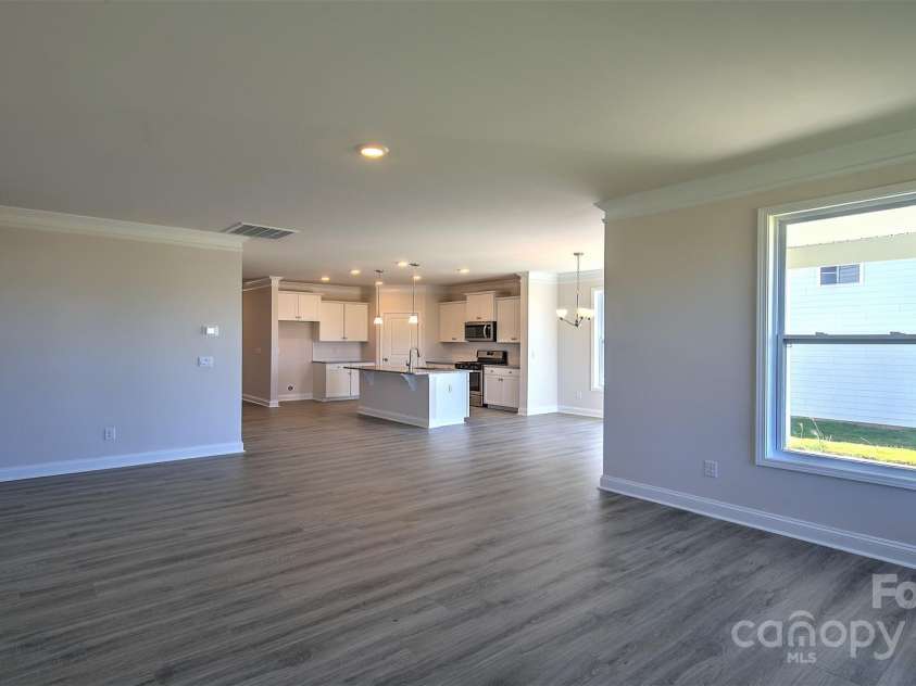 61 Silverthorne Court, Hendersonville, NC 28792.  MLS# CAR4214273, YatesRealty ID 984. 