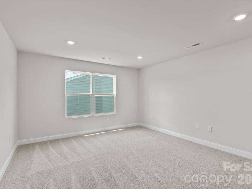 6734 Fairford Drive, Charlotte, NC 28215.  MLS# CAR4349040, YatesRealty ID 9844. 