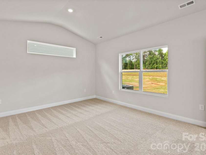 6734 Fairford Drive, Charlotte, NC 28215.  MLS# CAR4349040, YatesRealty ID 9844. 