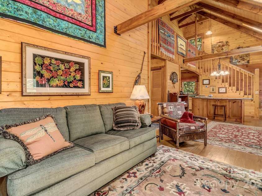 41 Log Cabin Drive, Maggie Valley, NC 28751.  MLS# CAR4252970, YatesRealty ID 9849. 