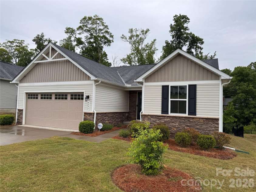 4499 Hunton Dale Road, Concord, NC 28027.  MLS# CAR4304951, YatesRealty ID 9849. 