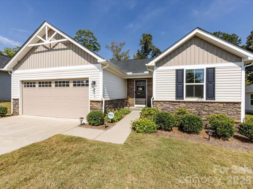 4499 Hunton Dale Road, Concord, NC 28027.  MLS# CAR4304951, YatesRealty ID 9849. 