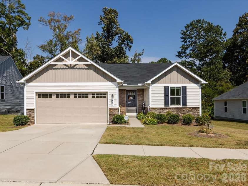4499 Hunton Dale Road, Concord, NC 28027.  MLS# CAR4304951, YatesRealty ID 9849. 