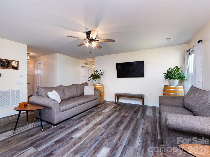 4499 Hunton Dale Road, Concord, NC 28027.  MLS# CAR4304951, YatesRealty ID 9849. 