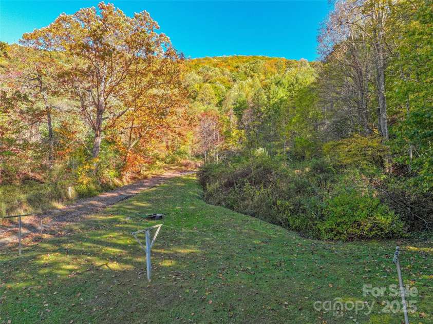 200 Church Road, Burnsville, NC 28714.  MLS# CAR4315278, YatesRealty ID 985. 