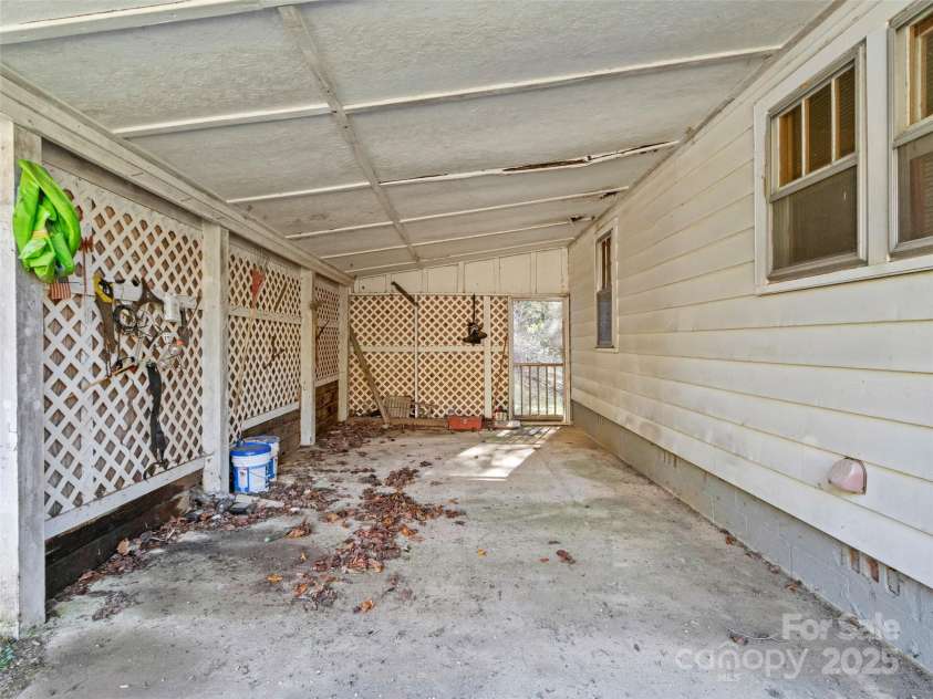 200 Church Road, Burnsville, NC 28714.  MLS# CAR4315278, YatesRealty ID 985. 