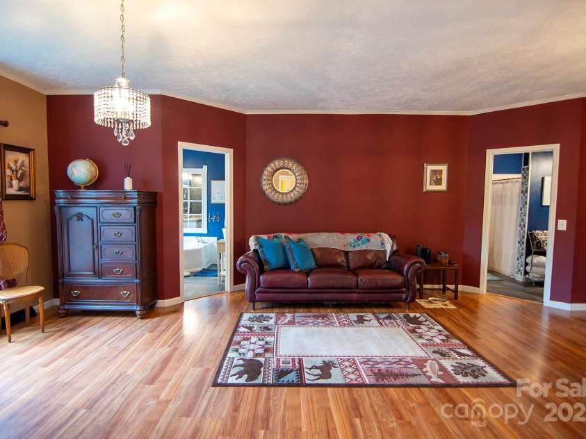 304 Golden Aster Road, Swannanoa, NC 28778.  MLS# CAR4304564, YatesRealty ID 985. Sitting area in the Primary Bedroom
