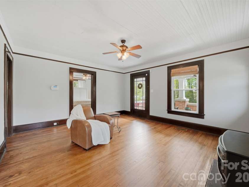 201 East Avenue, Morganton, NC 28655.  MLS# CAR4362389, YatesRealty ID 9850. 
