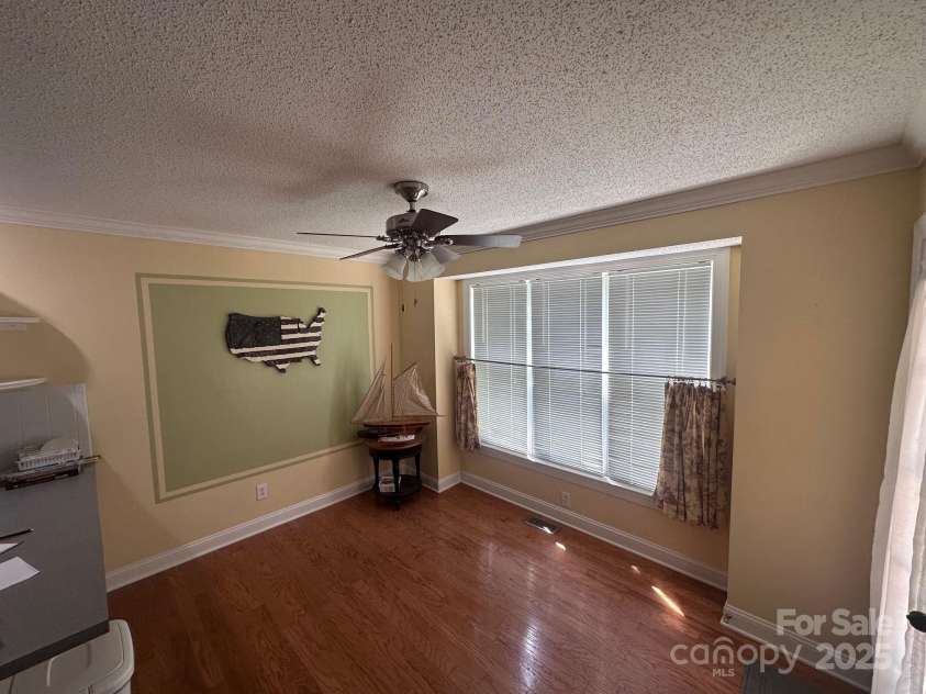 173 New Hampshire Court, Mocksville, NC 27028.  MLS# CAR4254152, YatesRealty ID 9851. Dining