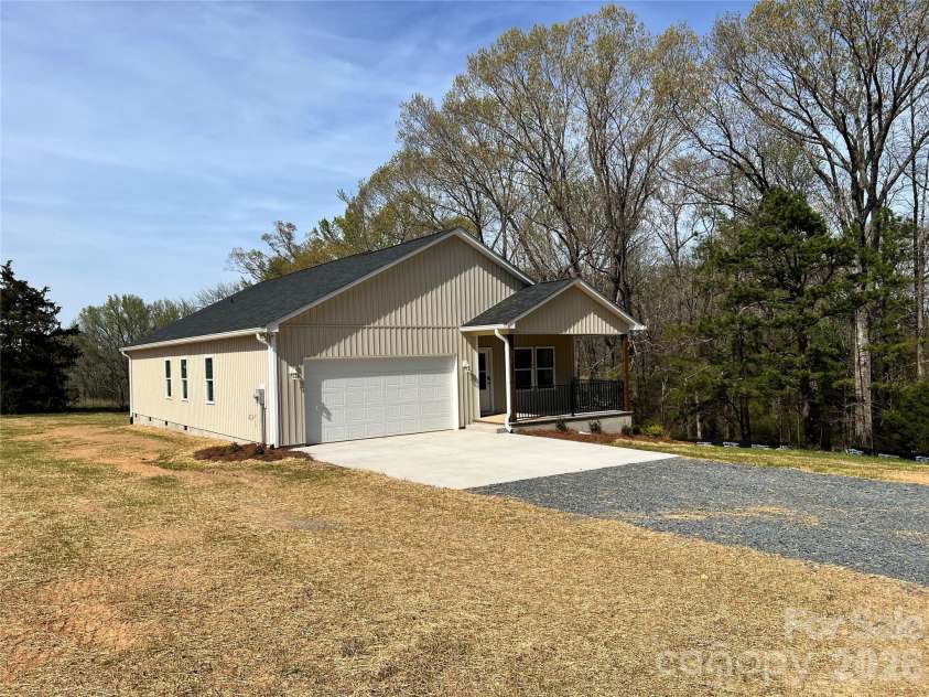 42629 Greenview Drive, Albemarle, NC 28001.  MLS# CAR4362903, YatesRealty ID 9853. Front and left side