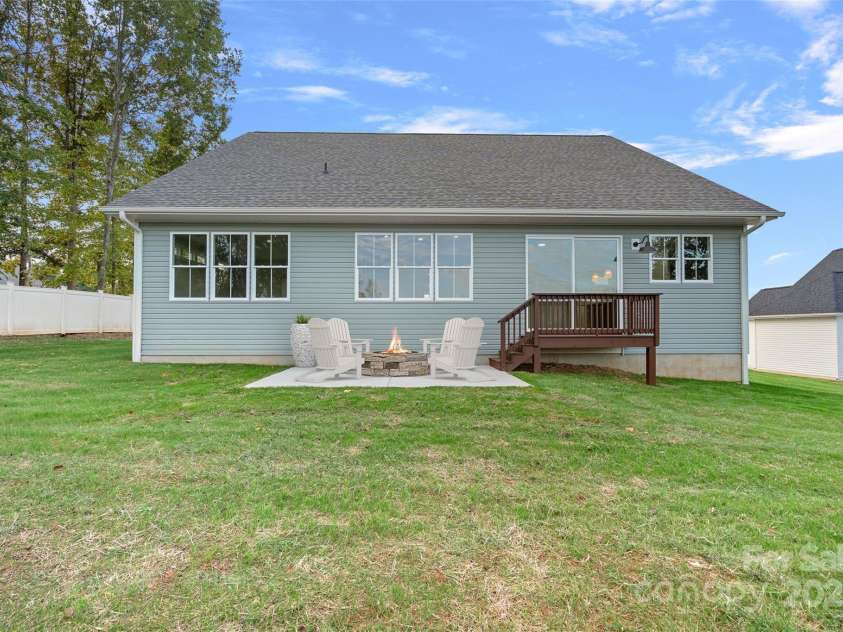 155 Rimrock Road, Harmony, NC 28634.  MLS# CAR4312707, YatesRealty ID 9854. 