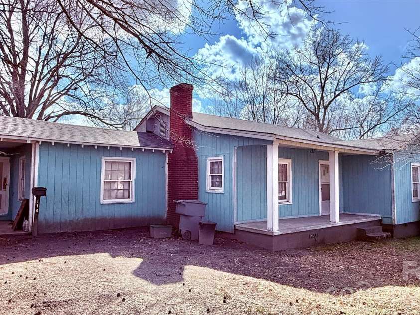 110 Maple Street, Clover, SC 29710.  MLS# CAR4353774, YatesRealty ID 9855. 