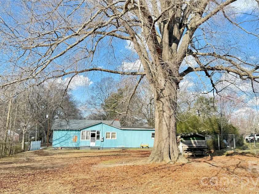 110 Maple Street, Clover, SC 29710.  MLS# CAR4353774, YatesRealty ID 9855. 