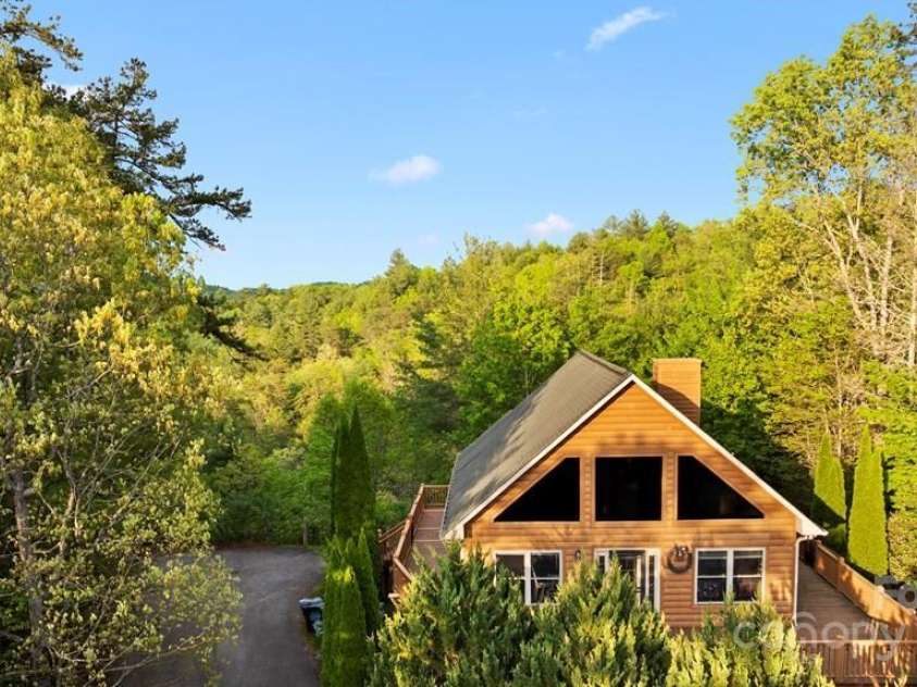 273 Rhododendron Road, Almond, NC 28702.  MLS# CAR4254254, YatesRealty ID 9857. 