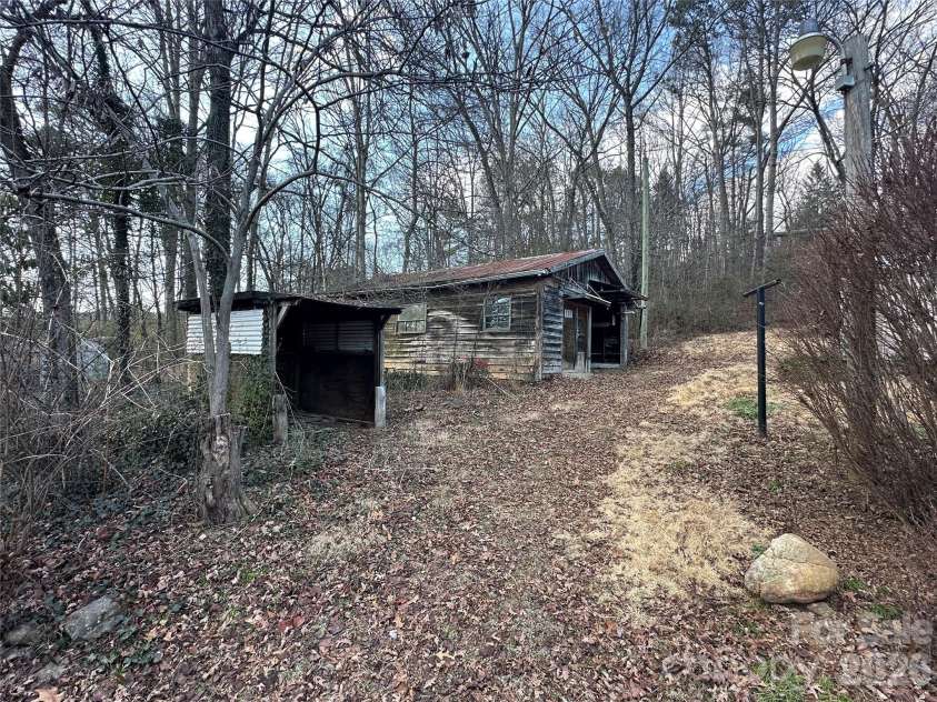 129 Ridgecrest Avenue, Marble, NC 28905.  MLS# CAR4352197, YatesRealty ID 9858. Outbuilding