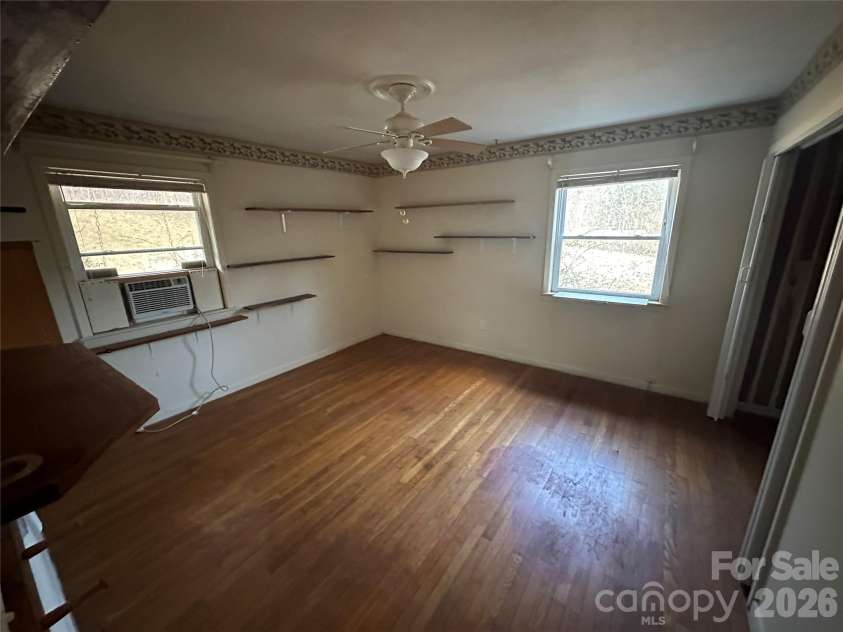 129 Ridgecrest Avenue, Marble, NC 28905.  MLS# CAR4352197, YatesRealty ID 9858. Primary Bedroom