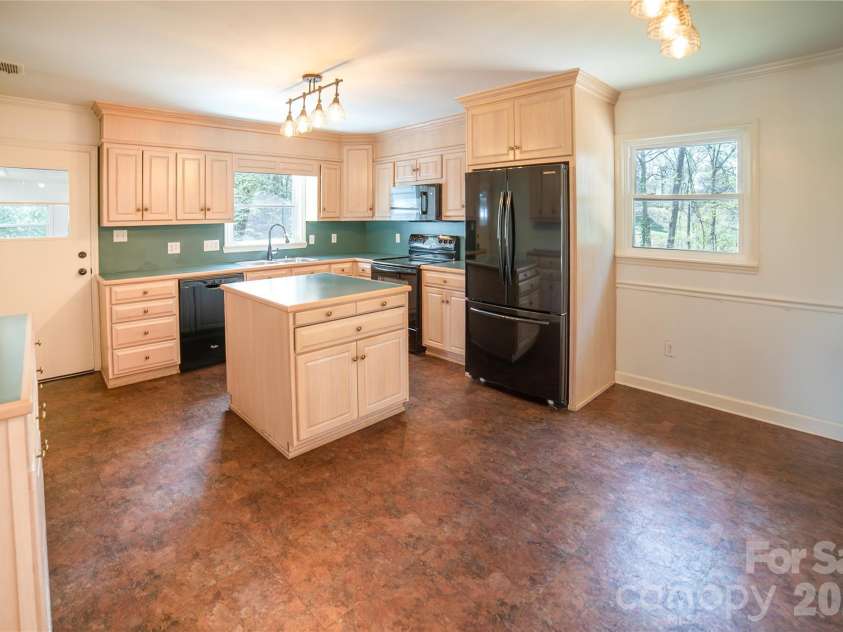 414 Patton Street, Morganton, NC 28655.  MLS# CAR4367437, YatesRealty ID 9859. 