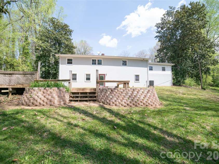 414 Patton Street, Morganton, NC 28655.  MLS# CAR4367437, YatesRealty ID 9859. 