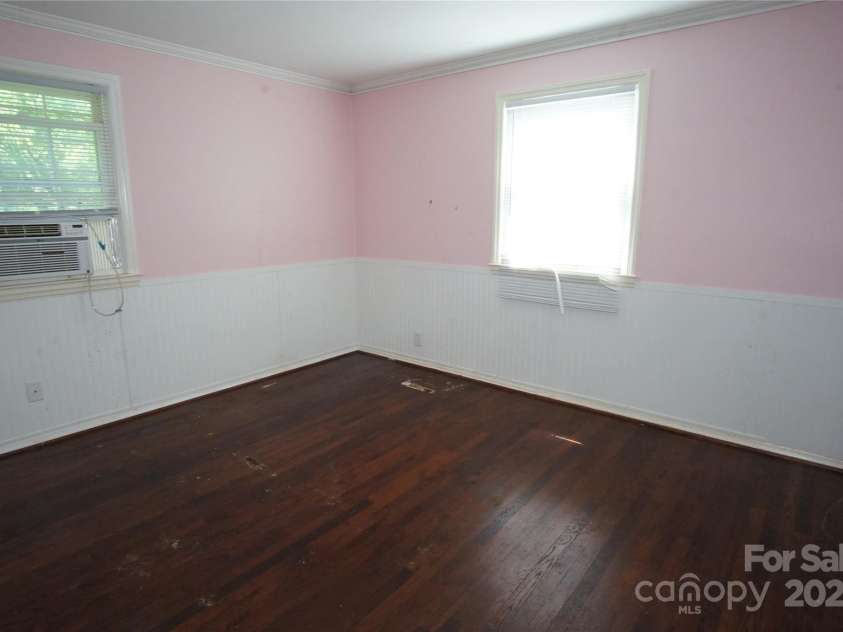 5127 Murrayhill Road, Charlotte, NC 28210.  MLS# CAR4254016, YatesRealty ID 9859. 