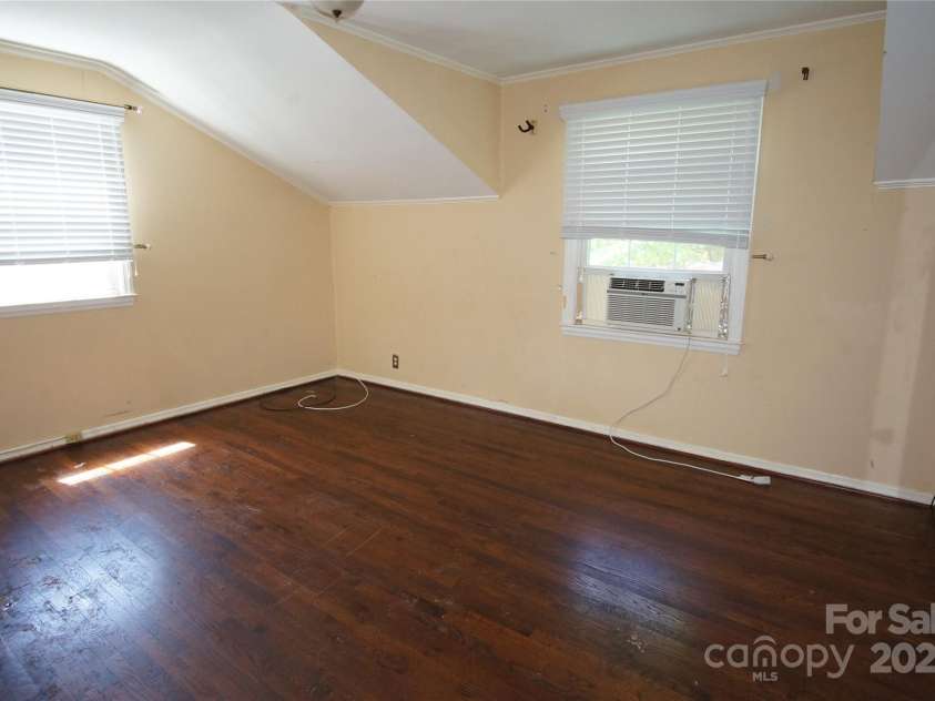 5127 Murrayhill Road, Charlotte, NC 28210.  MLS# CAR4254016, YatesRealty ID 9859. 